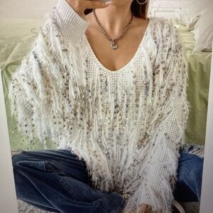 Plus Size Fringe Trim V-Neck Shoulder Sweater